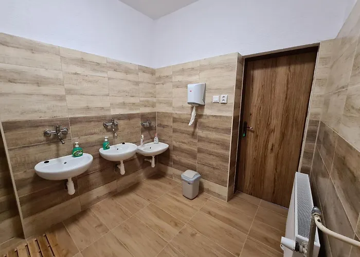 Hostel Ssvp 1. Maj *